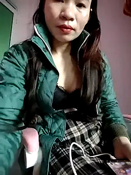 Snapshot of Malisa-a chatting on 10-24-25, 01:59 Malisa-a online show from 10-24-25, 01:59