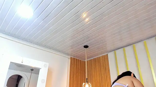 Hanna curvy  online show from 10-30-25, 11:30