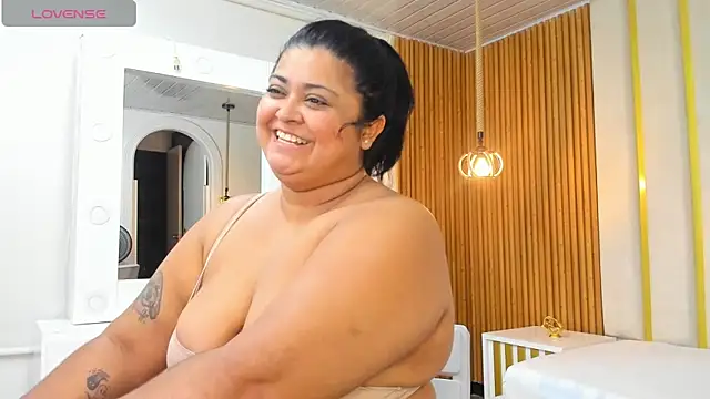 Hanna curvy  online show from 11-04-25, 12:09