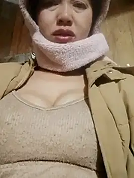 TRIEUTRIEU20 online show from 02-11-26, 10:42