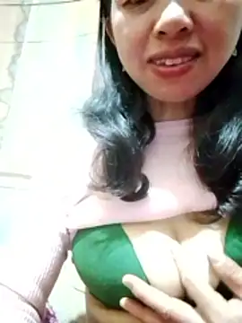 TRIEUTRIEU20 online show from 12-21-25, 11:34