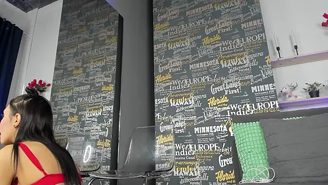 DemmiLove online show from 02-06-26, 08:38