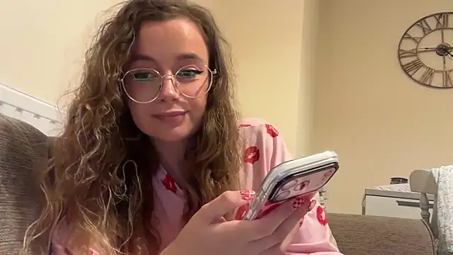 lolatheangel online show from 12-15-25, 04:13