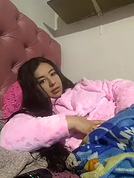 SantaRameriz online show from 10-31-25, 04:14