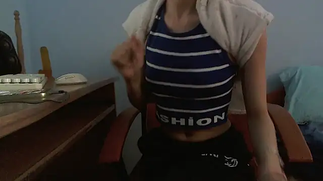 andreea713 online show from 05-22-26, 01:53