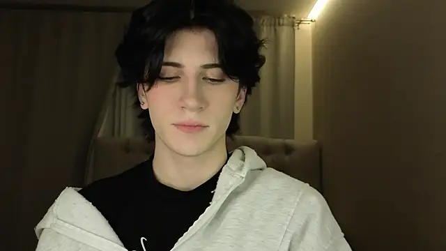 Oliver star boy  online show from 04-18-26, 06:54