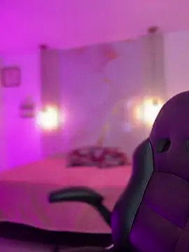 amber white15 online show from 02-21-26, 01:29