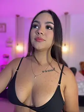 Snapshot of amber_white15 chatting on 07-03-26, 03:46 amber white15 online show from 07-03-26, 03:46