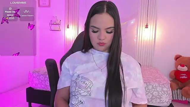 amber white15 online show from 03-27-26, 05:16