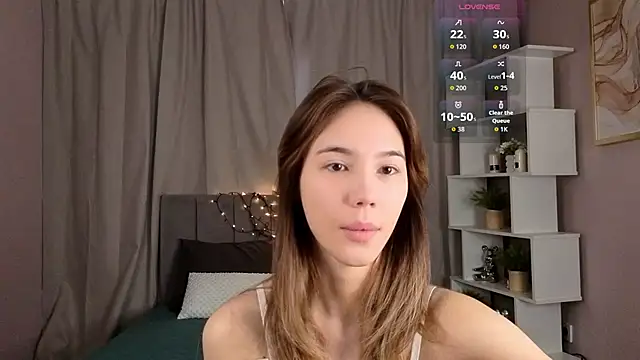 LilCatalia online show from 05-09-26, 04:27