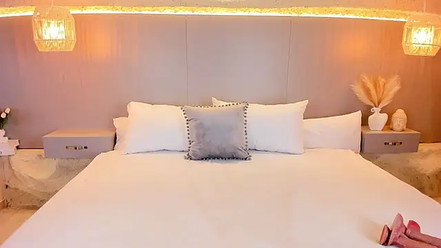 AmyColman  online show from 03-21-26, 11:58