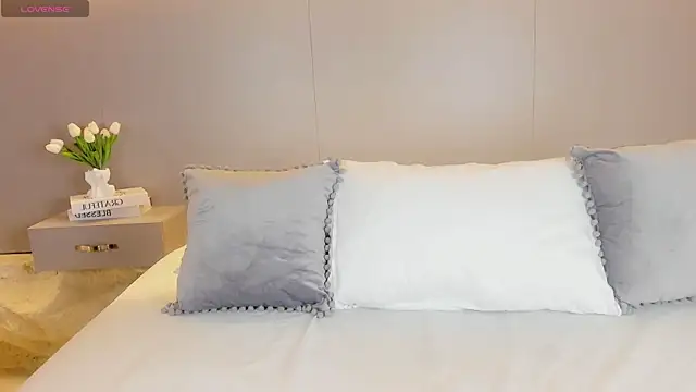 AmyColman  online show from 02-24-26, 12:17