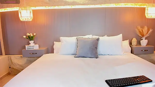 AmyColman  online show from 03-04-26, 12:13