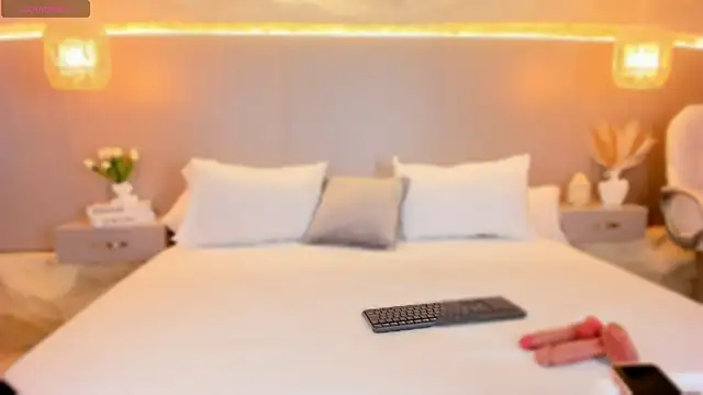 AmyColman  online show from 03-07-26, 12:10