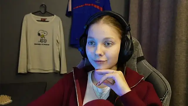 Softixq online show from 11-15-25, 03:38