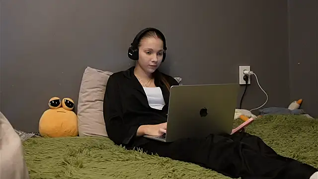 Softixq online show from 11-30-25, 03:13