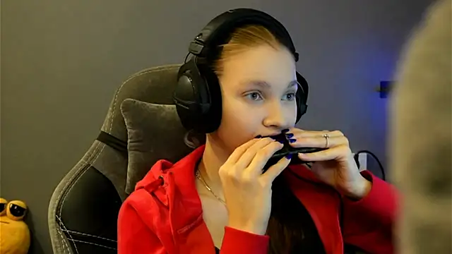 Softixq online show from 01-10-26, 03:07