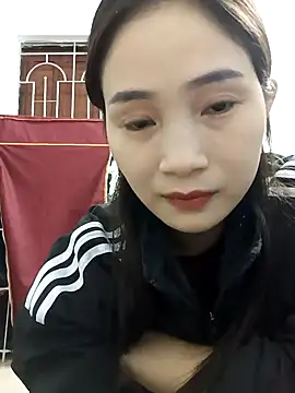Snapshot of Pig_pig11 chatting on 10-26-25, 01:44 Pig pig11 online show from 10-26-25, 01:44