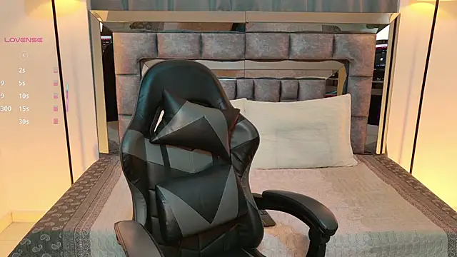 Bella Clark2 online show from 01-15-26, 02:31