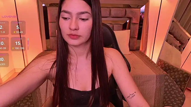 Bella Clark2 online show from 02-08-26, 05:38