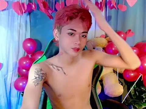 AsianCuteGuy21 online show from 02-13-26, 03:01