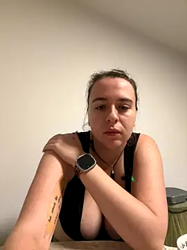 Latexaddictx  online show from 10-27-25, 07:15