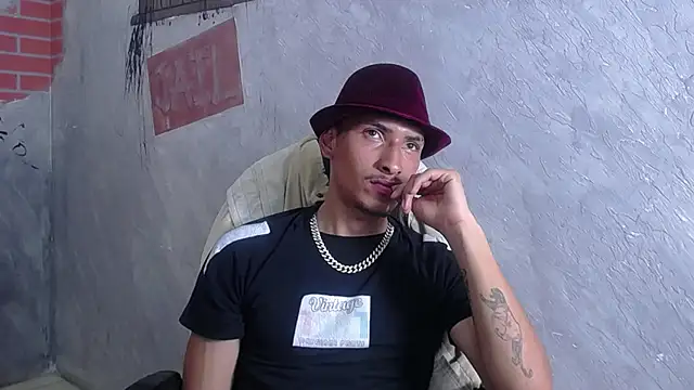 SavageLover  online show from 12-19-25, 04:05