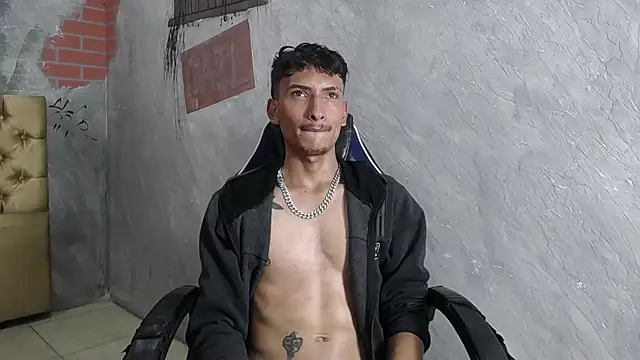 SavageLover  online show from 12-16-25, 04:44