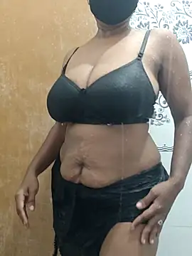 Snapshot of sivashree chatting on 07-16-26, 06:43 sivashree online show from 07-16-26, 06:43