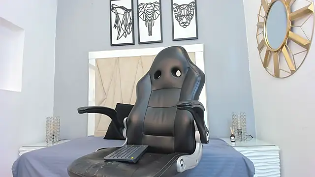 adams bobby online show from 11-25-25, 11:21