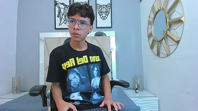 adams bobby online show from 11-24-25, 11:32