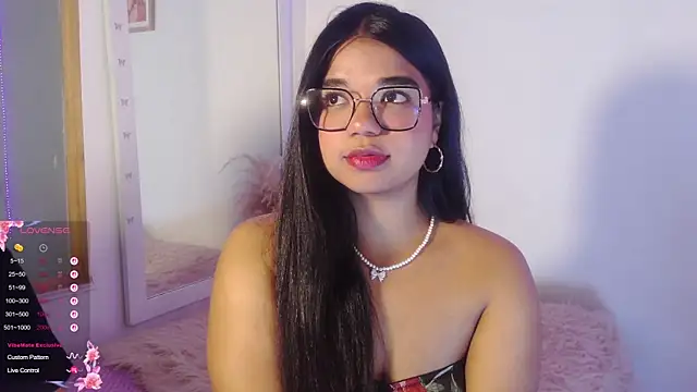 Zafiro Evans online show from 01-06-26, 05:28