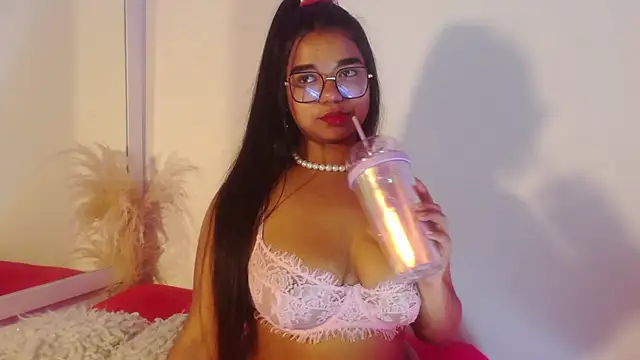 Zafiro Evans online show from 11-28-25, 06:30