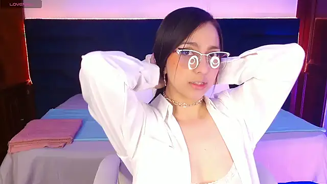 Snapshot of LexyBlaze_ chatting on 06-14-26, 11:33 LexyBlaze online show from 06-14-26, 11:33