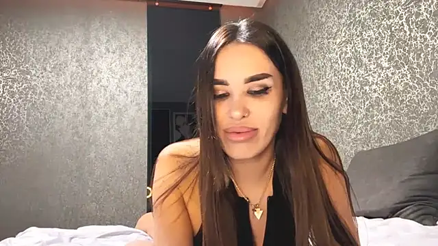 velvetveyraX online show from 05-04-26, 06:55