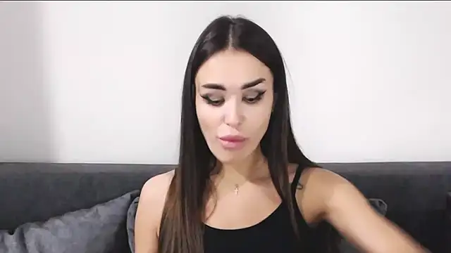 velvetveyraX online show from 11-28-25, 02:39