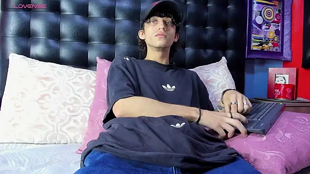 Khalid16  online show from 11-04-25, 01:37