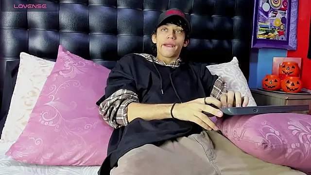 Khalid16  online show from 11-03-25, 01:26