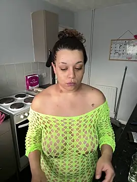 BubblesLovexox online show from 02-16-26, 04:16