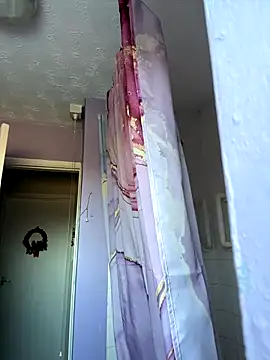 BubblesLovexox online show from 12-20-25, 10:18