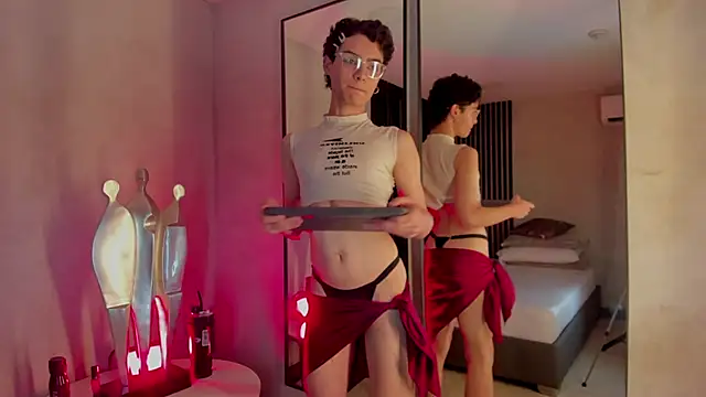 Val Guerra online show from 11-13-25, 04:05