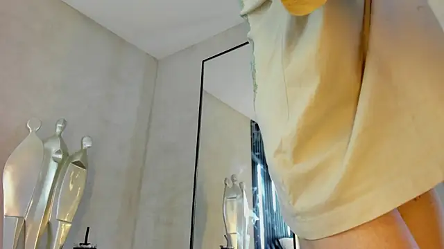 Val Guerra online show from 11-07-25, 05:12