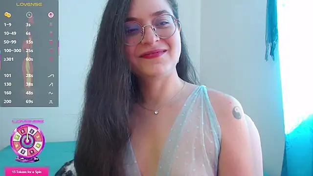 Vicky cristinax online show from 12-17-25, 06:02