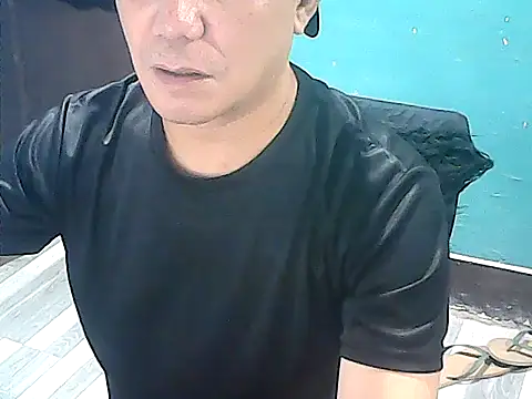 Snapshot of yourasiandesire69 chatting on 10-24-25, 10:36 yourasiandesire69 online show from 10-24-25, 10:36