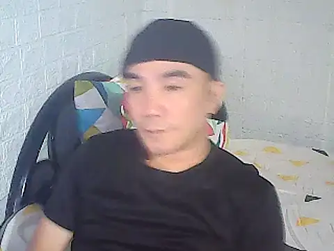 Snapshot of yourasiandesire69 chatting on 10-30-25, 11:30 yourasiandesire69 online show from 10-30-25, 11:30