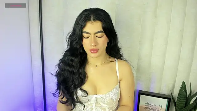 Emii rous online show from 11-10-25, 08:58