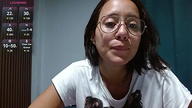 LunaaMorena online show from 05-19-26, 02:24