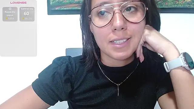 LunaaMorena online show from 05-20-26, 02:03