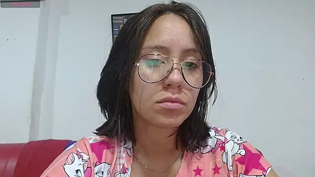 LunaaMorena online show from 05-08-26, 01:59
