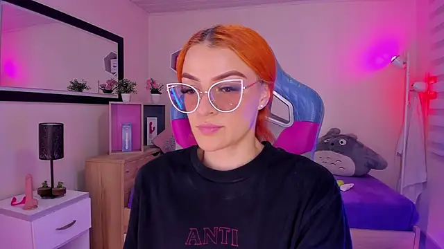 Snapshot of celeste_blazze_ chatting on 02-11-26, 05:24 celeste blazze online show from 02-11-26, 05:24